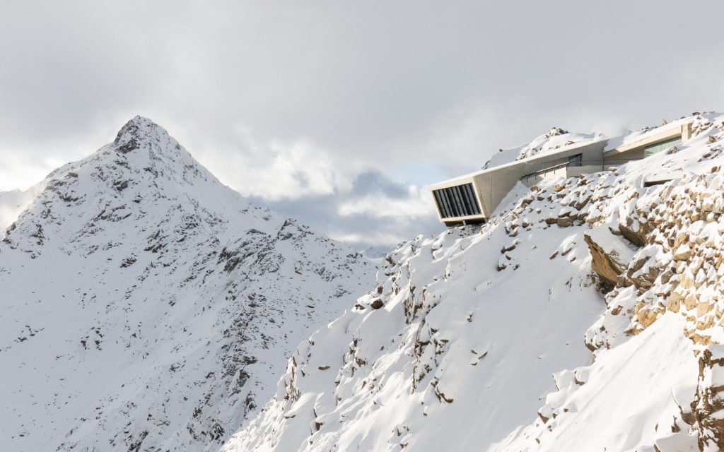 Budynek dla Jamesa Bonda w wiecznej zmarzlinie: ELEMENTY wysoko nad Sölden